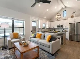 Eagle's Hangout - Hot Tub Close to 290 Wine Trail