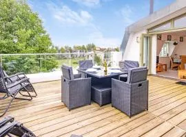 Crow's Nest Penthouse Apartment with Free Spa Access