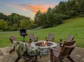 The Cabin That Plays Hard & Rests Easy Black Bear Lodge