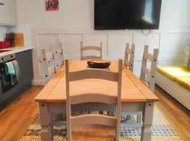 Chelsea 2 bedroom promenade apartment