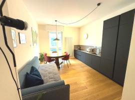 Zeus - Luxury Apartment, hotel din Como
