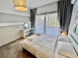 Caesars Resort - Commodus Studio Flat