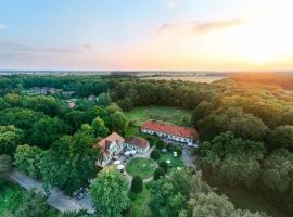 Ferienwohnnug im Jagdschloss, Hotel in Neustadt-Glewe