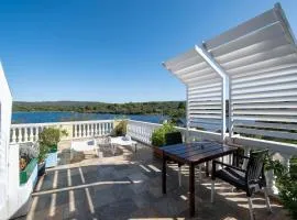 Apartment Veli Rat 438b