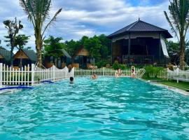 Yellow Homestay - Venuestay, villa in Phú Thọ