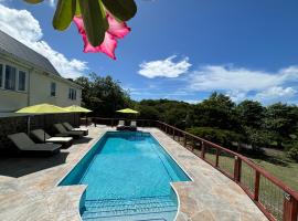 Beachwalk Becune, casa de campo em Cap Estate