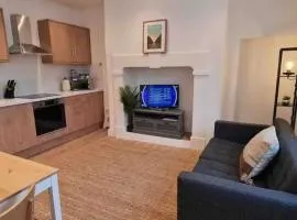 Peaceful apartment with courtyard in town centre