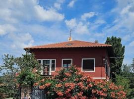 La Casa Rossa affittacamere, Hotel in Cairo Montenotte