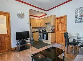 Charming 1-Bedroom Home in Alexandria