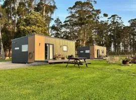 Badger's View Farmstay BLUE TONGUE Cabin