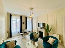 Les Palmettes Hypercentre Reims, готель у місті Реймс