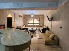 APPARTEMENT DOUILLET AU CENTRE GUELIZ