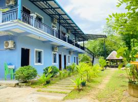 Koh Rong 71 Guesthouse & Restaurant-Bar, nhà khách ở Đảo Koh Rong