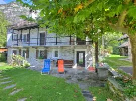 Chalet Rustico Al Platano
