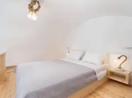 santairini