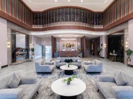 Warwick Al Jubail Hotel, spa hotel in Al Jubail