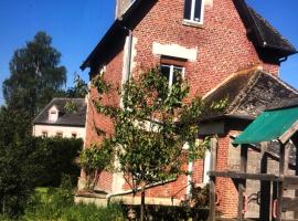 Villa 3 chambre st quentin, ξενοδοχείο σε Urvillers