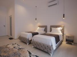 Shatri Hotel, ξενοδοχείο με τζακούζι σε Vranisht