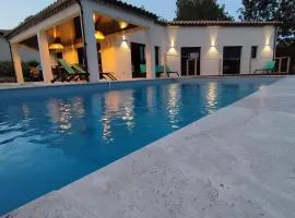 Villa pont d'arc
