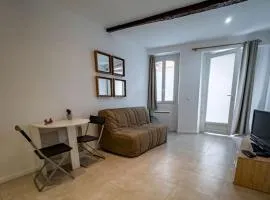 Charmant Studio au Village