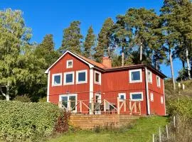 The Gardeners House, Lake View & Sauna