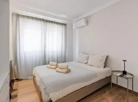 Lovely studio fully equipped near subway N1