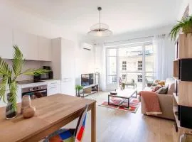 L53 1BR Hotel des Postes, Place Massena Terrace & AC