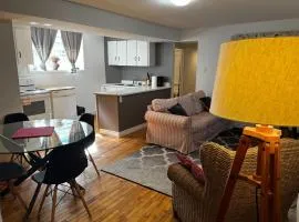 Inglis Heritage Cozy 2-Bedroom near Waterfront & Dining, Unit D