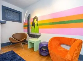 Mural studio-near Plaza District