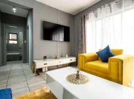 Explore this stylish apartment in Fourways, Sandton