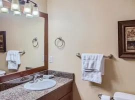 Stonegate Resort Unit C304