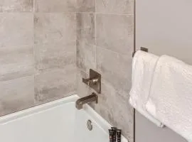 Stonegate Resort Unit B108