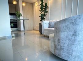Moderno Apto con Vista Espectacular cerca de todo, place to stay in Valledupar