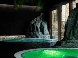 Westhills Cottage Town & Spa