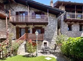 LA CASA DI PIETRA - Relax Home a 10' da Aosta