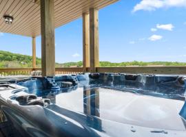 Free SDC Tickets, Pvt Hot Tub, Near Silver Dollar City, Golf Course, Bright Floorplan, hotel in Branson West