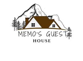 Memo's GUEST house, hotel v destinaci Labova e Poshtme