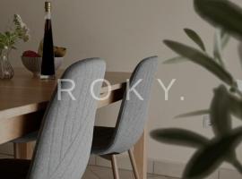 Apartment Roky, hotel in Povljana