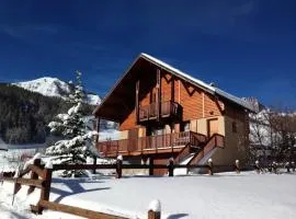 Chalet Crocus - Magnifique chalet aux pieds des pistes au cœur de la station de Réallon 10 à 12 couchages CHALCROCUS MAE-9031