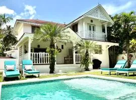 Villa 4Bdrms 3.5baths with pool, Jacuzzi and Starlink WiFi