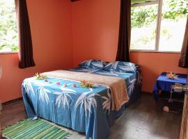 Poe house, hotel v destinaci Tahateao
