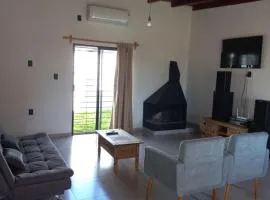 Casa amplia y bien ubicada