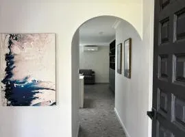Versatile summer beach house or cosy winter retreat!