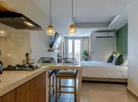 De la cruz Studio Apartments