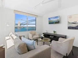 Sydney Harbourside Apartment