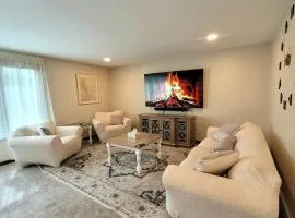 Spacious Buffalo Home Near Niagara Fall, Bills Stadium, Buffalo Airport