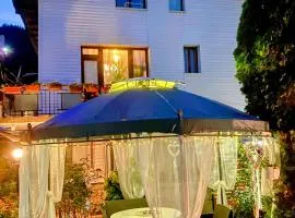 Niya Guest House