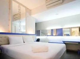 Strategic and Comfy 2BR Apartment at Trillium Residence By Travelio