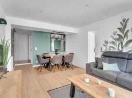 Le Charles Roissard - Proche Gare, hotel v destinaci Chambéry