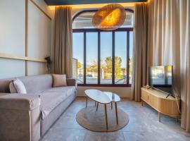 Sunny Nest with a sea view by Salt Apartments, hotel a Volos
